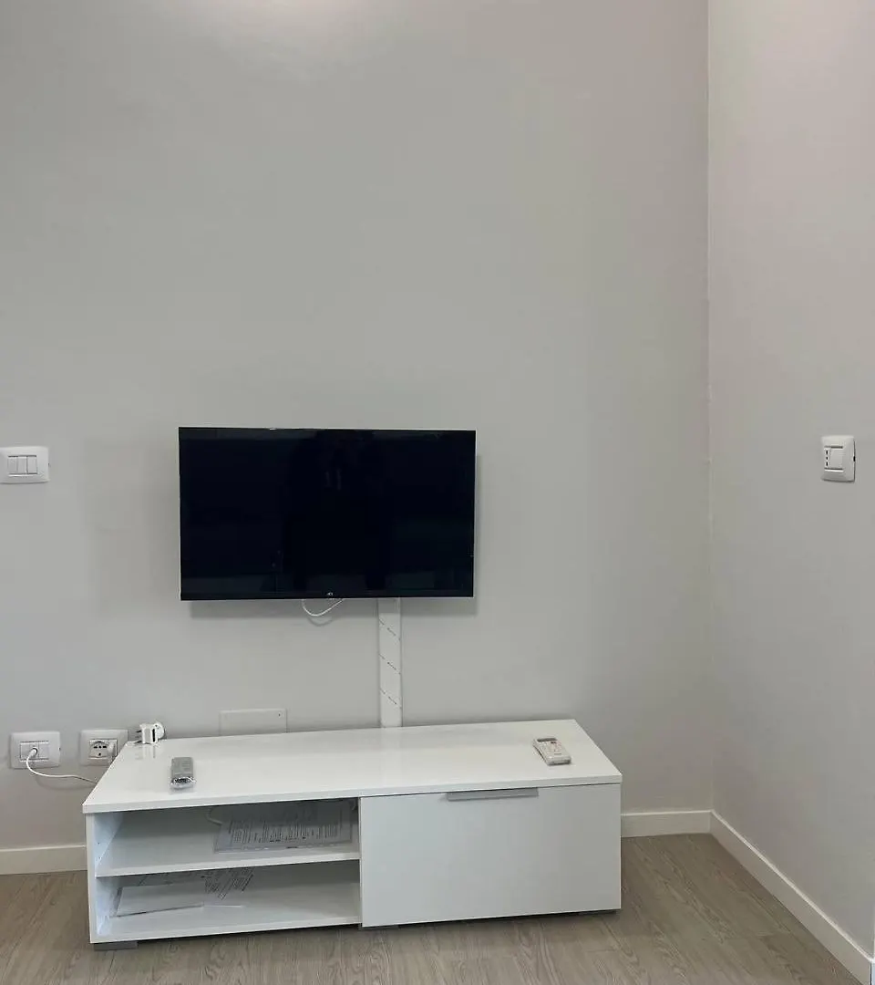 Gaelle Voghera Apartment
