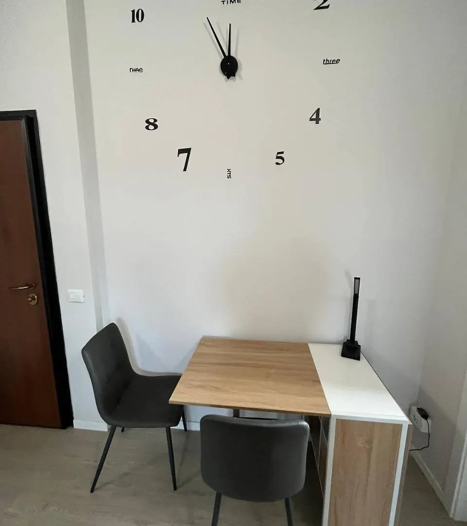 Gaelle Voghera Apartment