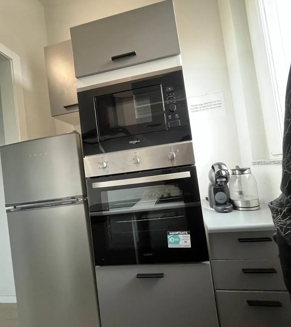 Gaelle Voghera Apartment 0*,