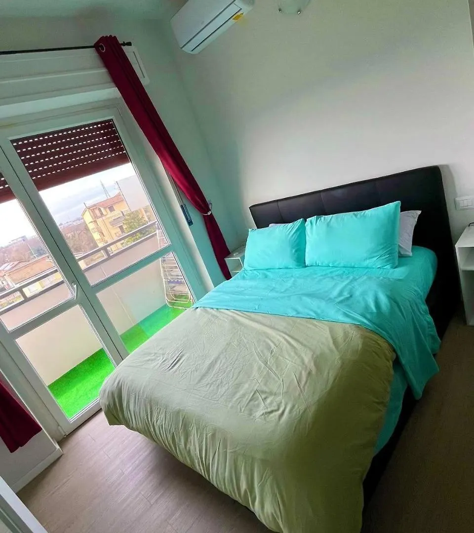 Gaelle Voghera Apartment