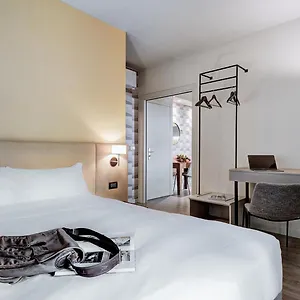 Couette-café Be Duomo - Self Check-in, Voghera