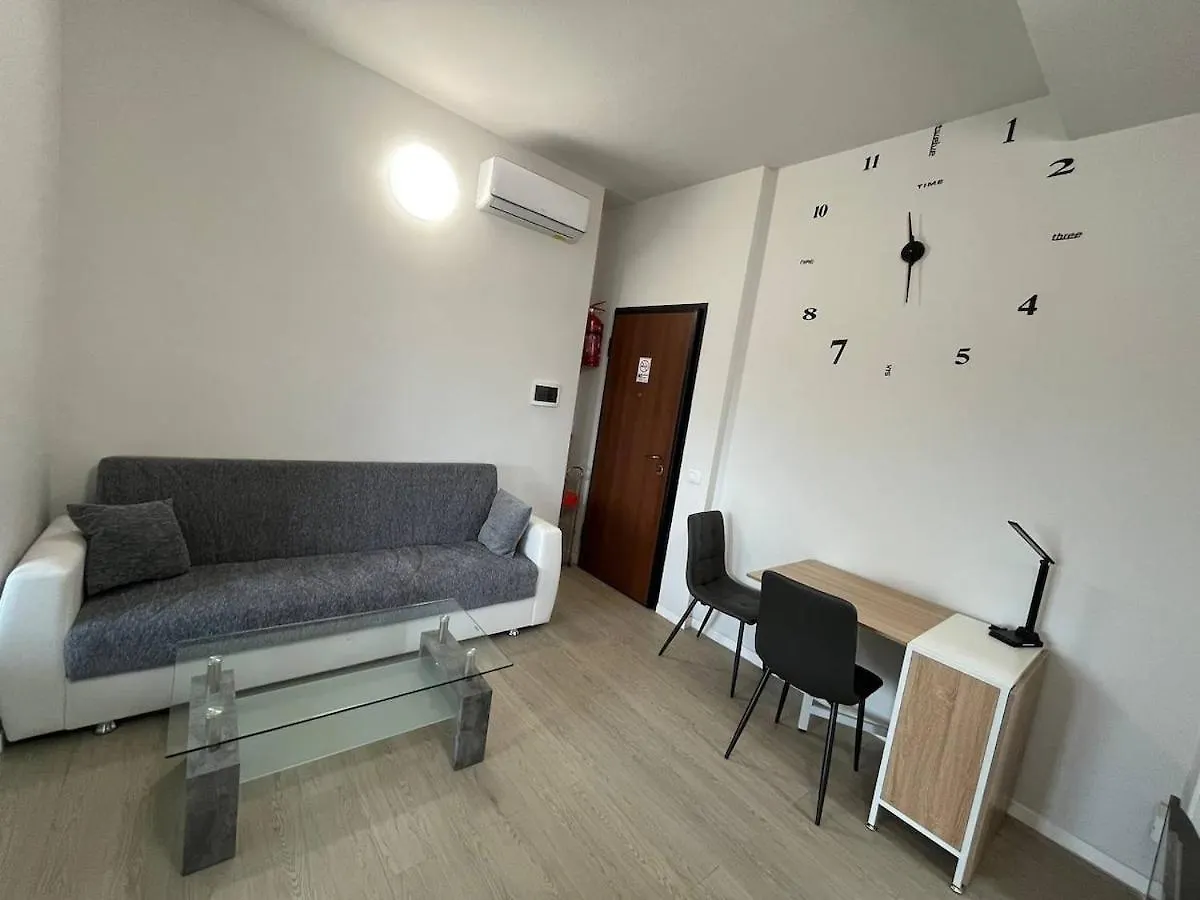 Gaelle Voghera Apartment contacts